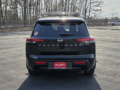 2026 Nissan Pathfinder SV