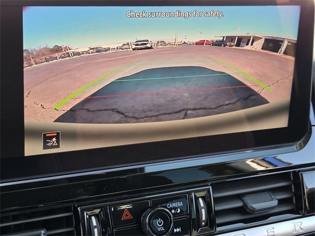 2026 Nissan Pathfinder SV