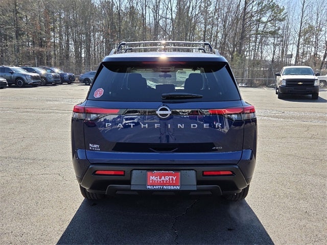2026 Nissan Pathfinder SV