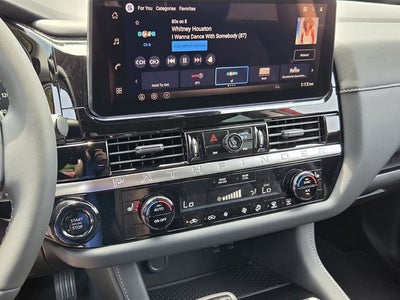 2026 Nissan Pathfinder SV