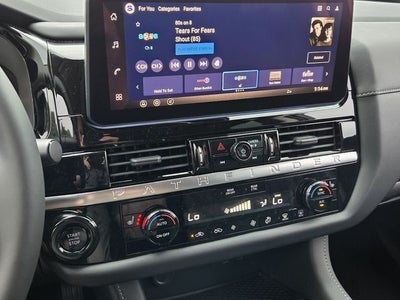 2026 Nissan Pathfinder SV