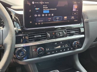 2026 Nissan Pathfinder SV