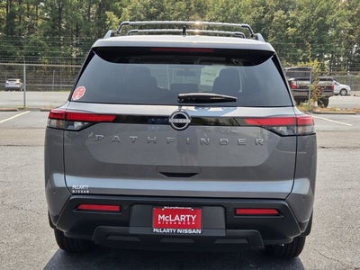 2026 Nissan Pathfinder SV