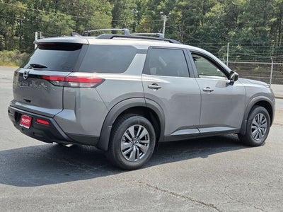 2026 Nissan Pathfinder SV