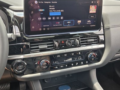 2026 Nissan Pathfinder SV