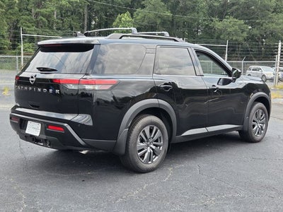 2026 Nissan Pathfinder SV