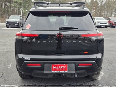 2026 Nissan Pathfinder SV