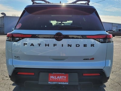 2026 Nissan Pathfinder SV