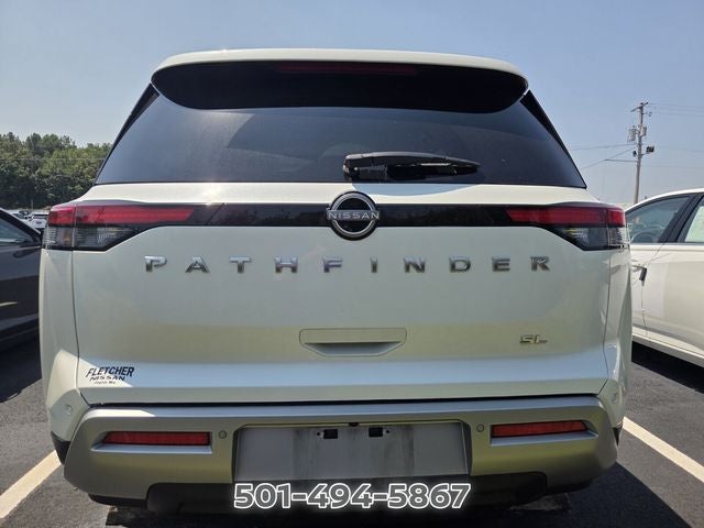 2024 Nissan Pathfinder SL