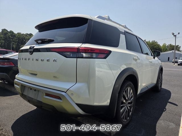 2024 Nissan Pathfinder SL