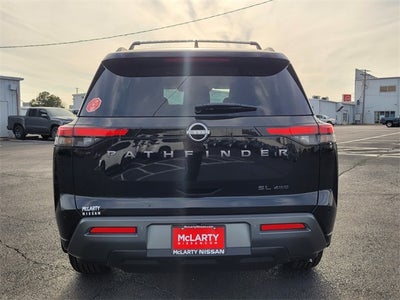 2026 Nissan Pathfinder SL