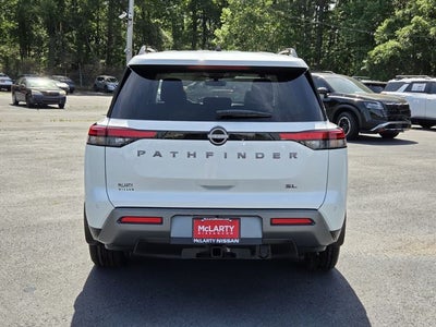 2026 Nissan Pathfinder SL
