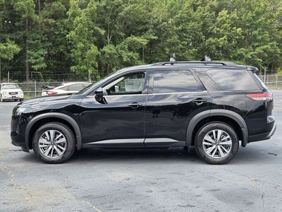 2026 Nissan Pathfinder SL