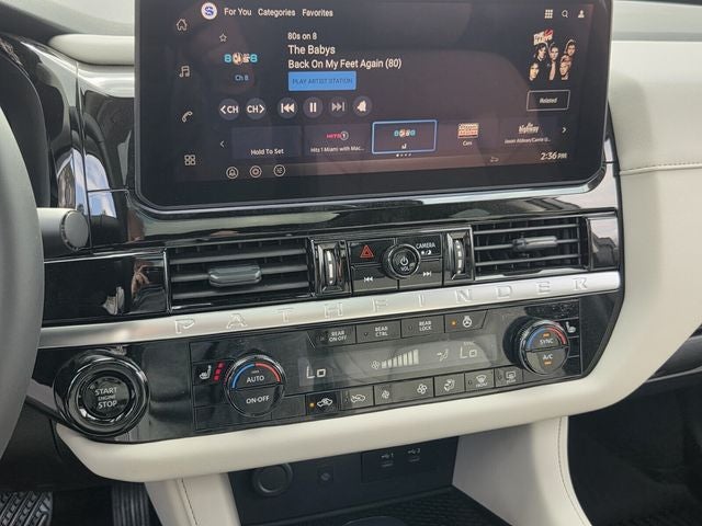 2026 Nissan Pathfinder SL