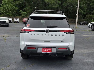 2026 Nissan Pathfinder SL