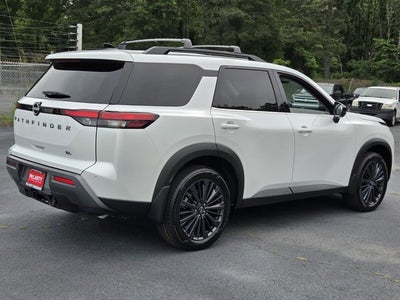 2026 Nissan Pathfinder SL
