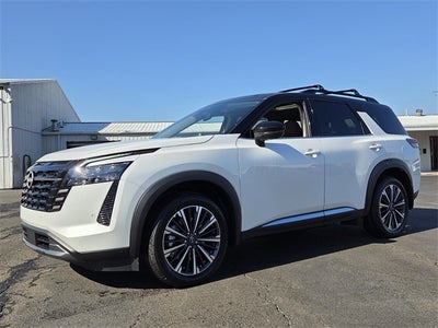 2026 Nissan Pathfinder Platinum