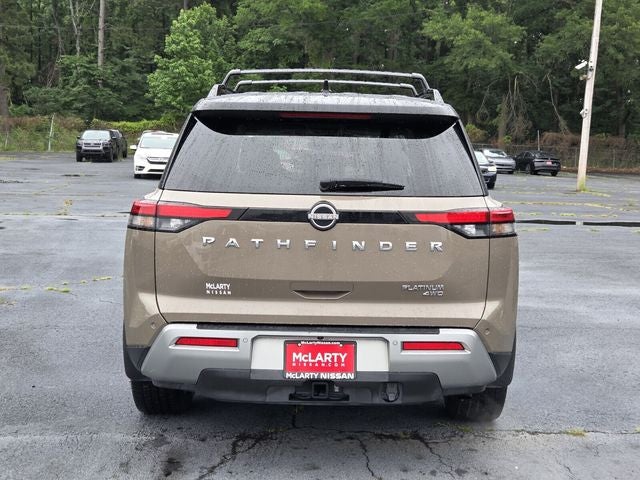 2023 Nissan Pathfinder Platinum
