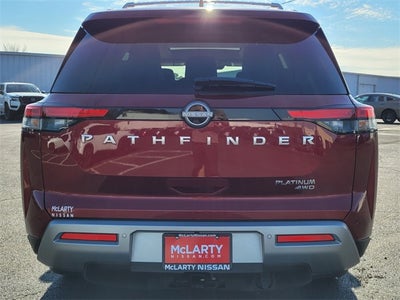 2025 Nissan Pathfinder Platinum