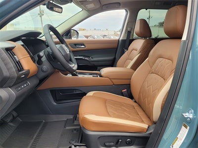 2026 Nissan Pathfinder Platinum