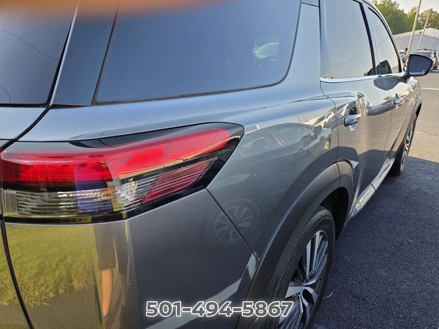 2022 Nissan Pathfinder Platinum