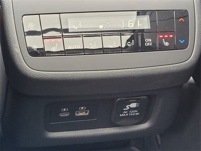 2025 Nissan Pathfinder Platinum