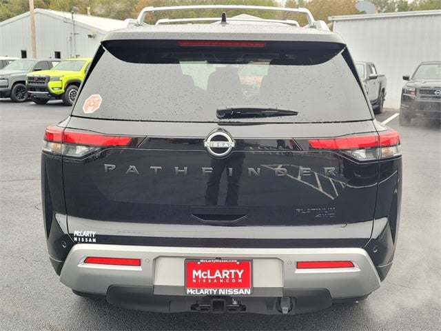 2025 Nissan Pathfinder Platinum