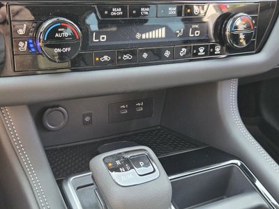 2026 Nissan Pathfinder Platinum