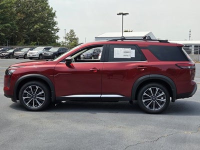 2026 Nissan Pathfinder Platinum