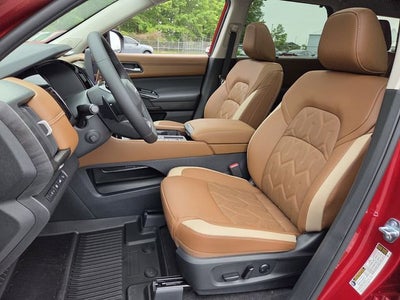 2026 Nissan Pathfinder Platinum