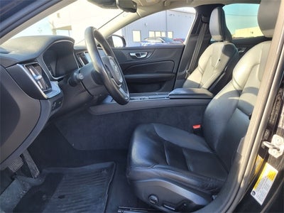 2019 Volvo S60 T5 Momentum