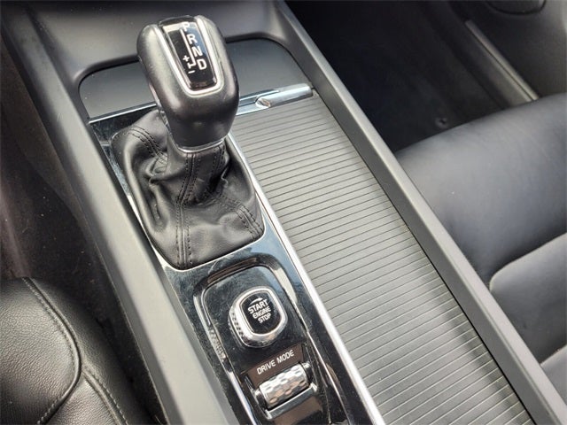 2020 Volvo S60 T6 Momentum