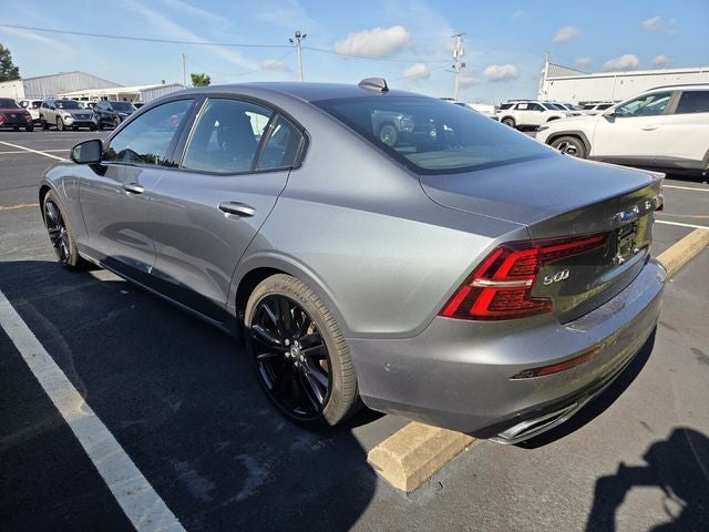 2019 Volvo S60 Hybrid T8 R-Design