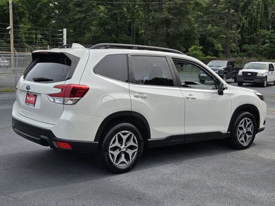 2022 Subaru Forester Premium