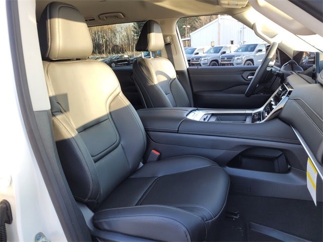 2026 Nissan Armada SV