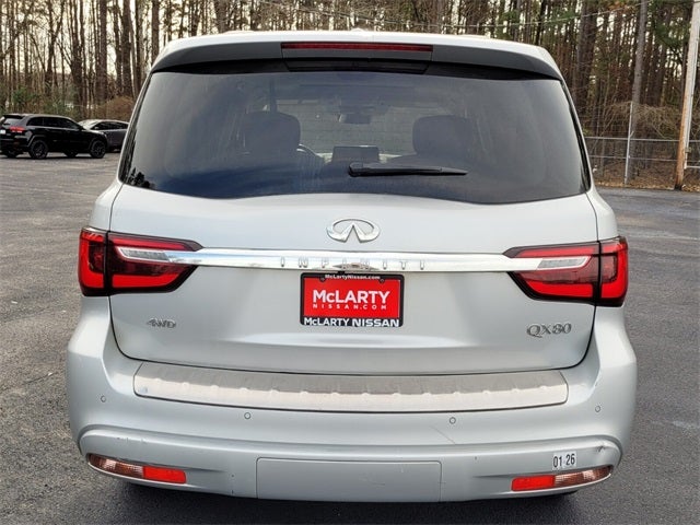 2022 INFINITI QX80 LUXE