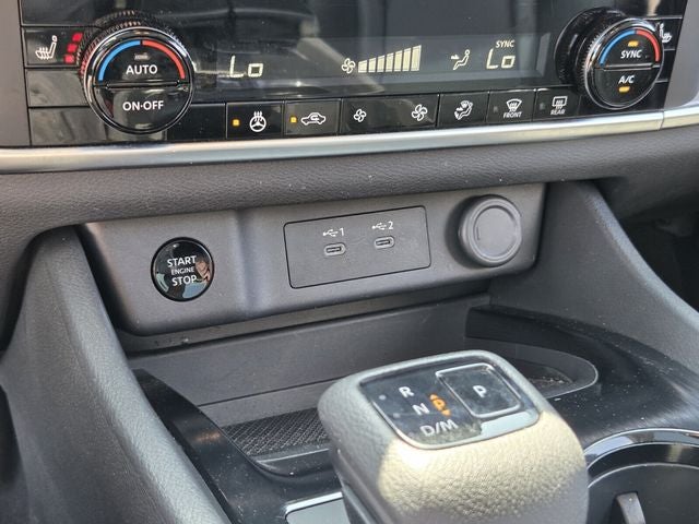 2025 Nissan Rogue SV