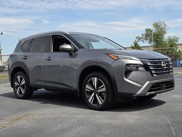 2025 Nissan Rogue SL