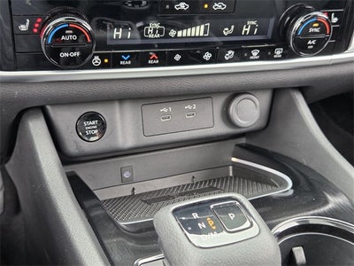 2025 Nissan Rogue SL