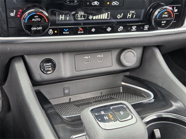 2025 Nissan Rogue SL