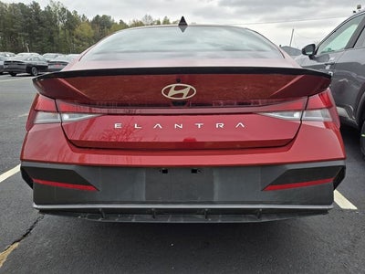 2025 Hyundai Elantra SEL Sport