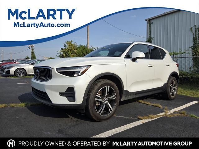 2024 Volvo XC40 B5 Core